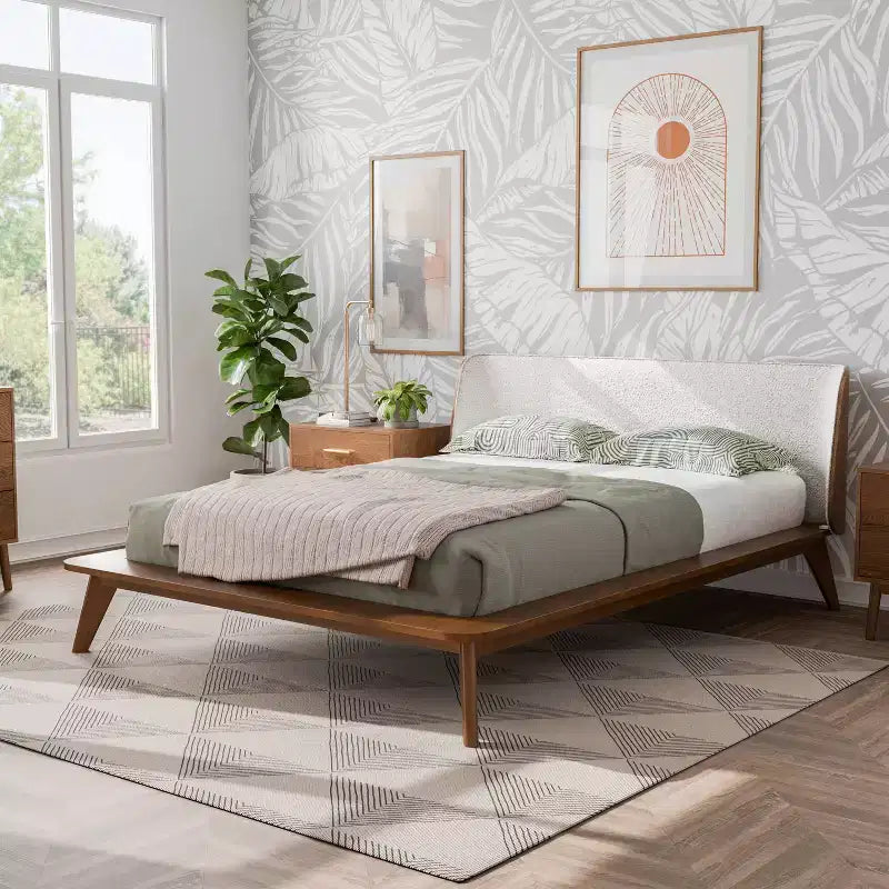 Tête de lit courbée en boucle noyer, lit plateforme profil bas, style moderne du milieu du siècle